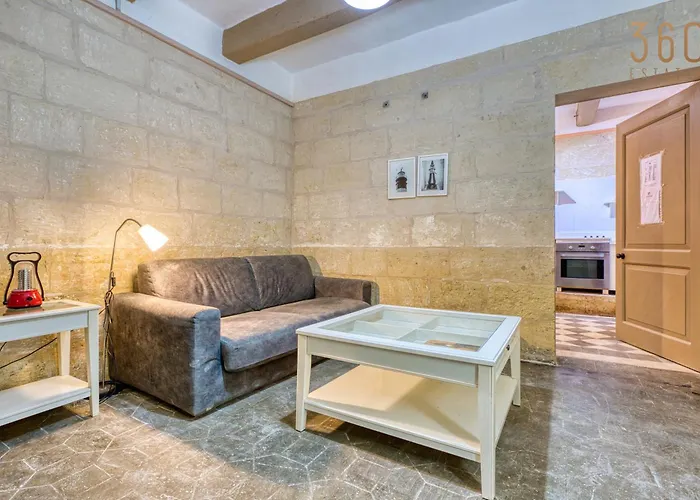 The Delimara Lighthouse - A Unique, Cultural By 360 Estates Apartament