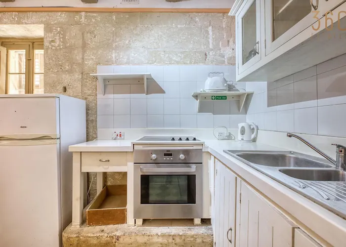 The Delimara Lighthouse - A Unique, Cultural By 360 Estates * Marsaxlokk