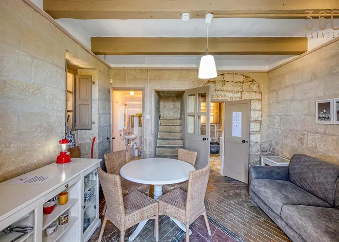 Apartament The Delimara Lighthouse - A Unique, Cultural By 360 Estates *