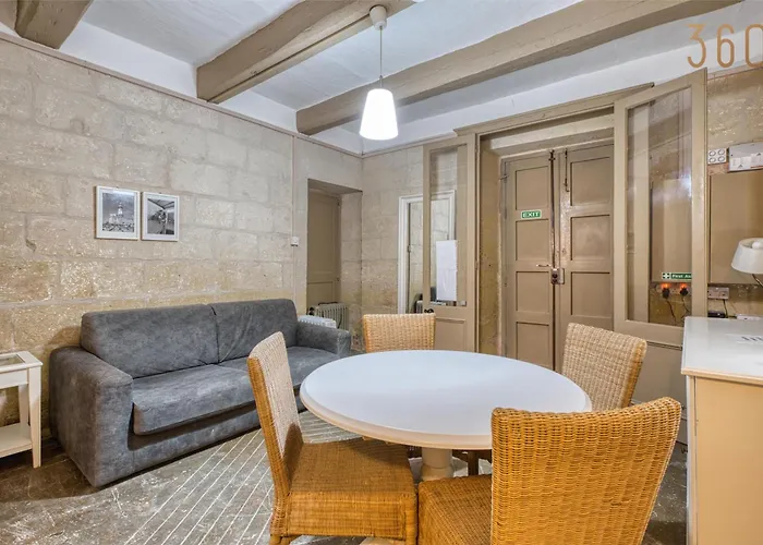 The Delimara Lighthouse - A Unique, Cultural By 360 Estates Apartament *