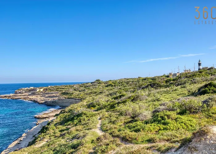 Apartament The Delimara Lighthouse - A Unique, Cultural By 360 Estates Marsaxlokk